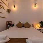 Backpacker\'S Room
